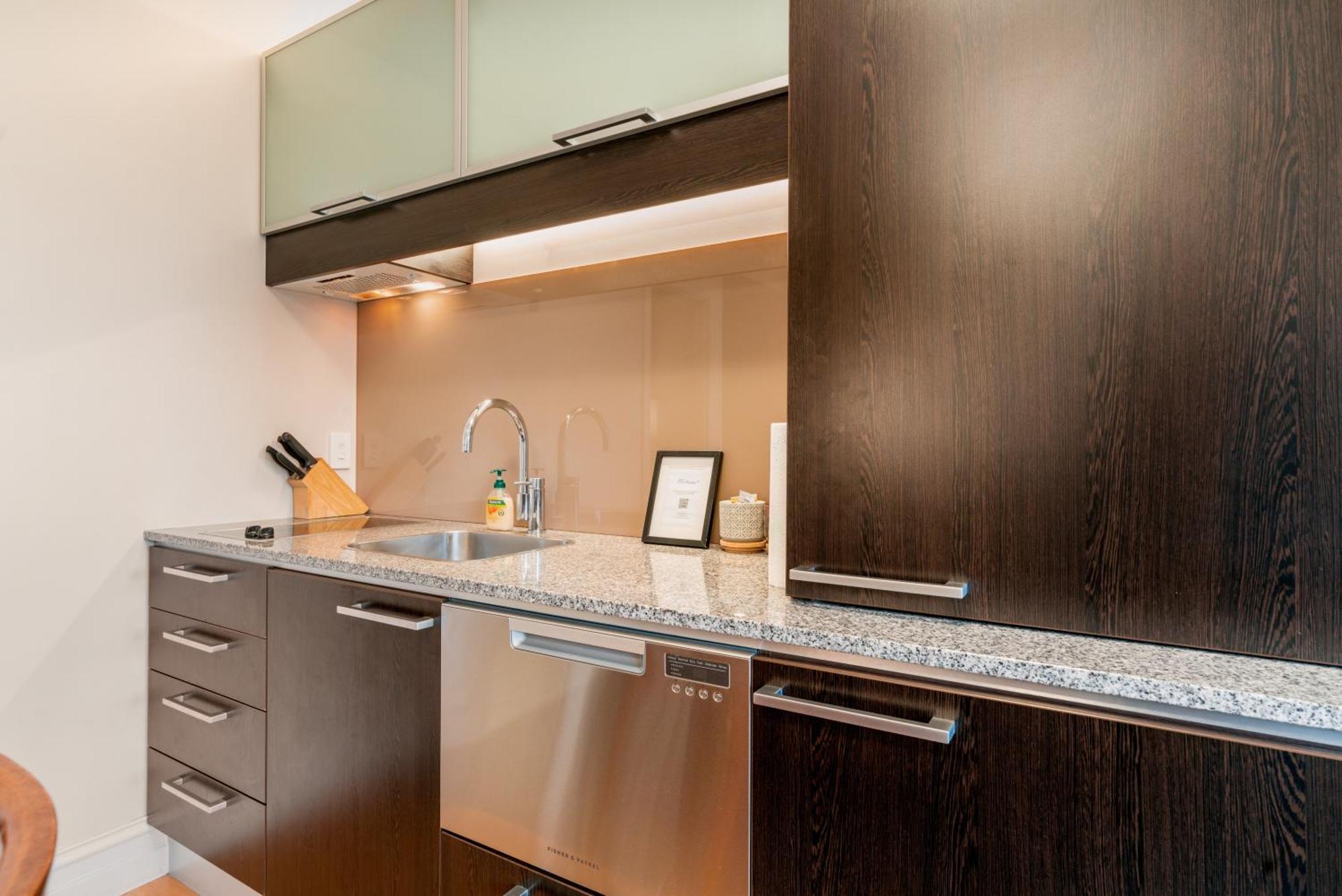 קווינסטאון The Beacon - 2 Bedroom Town Center Apartment מראה חיצוני תמונה